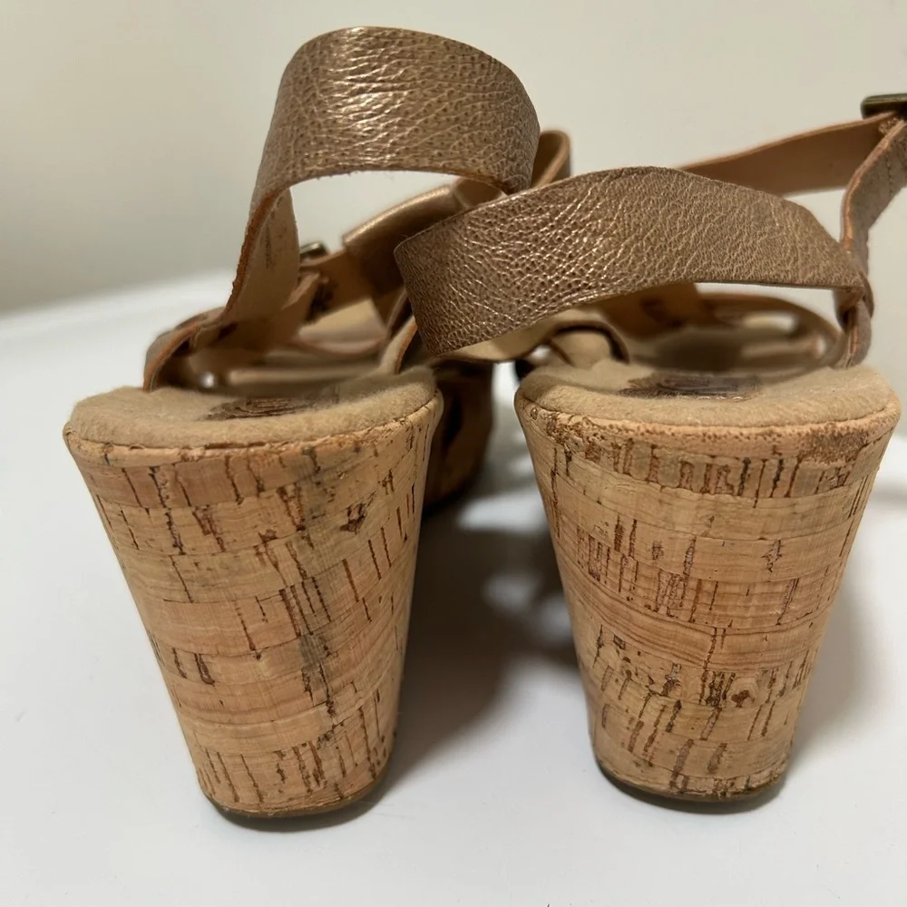 Kork Ease Wedge Sandals Metallic Bronze Tan Size 10